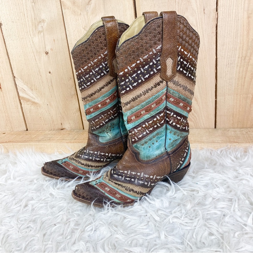 Corral Embroidery & Studs Snip Toe Cowgirl Western Boots